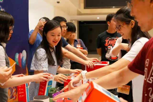 公司舉辦中秋節外地單身青年歡樂嘉年華活動11.jpg 公司舉辦中秋節外地單身青年歡樂嘉年華活動11.jpg